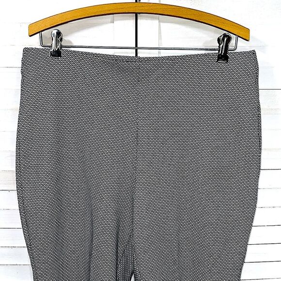 Chico's Brigitte Pants Size 2 (12) Ankle Pull On - Picture 3 of 14